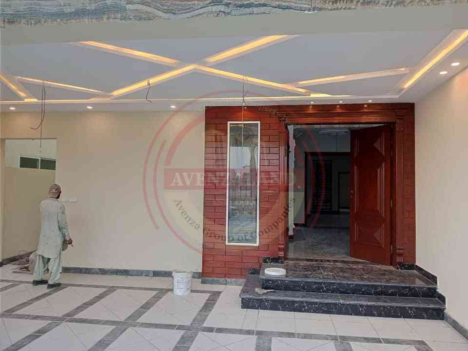1 Kanal House Available for Sale in Royal Orchard Multan.