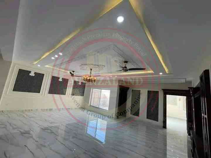 1 kanal house available for sale in model town multan