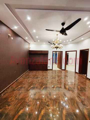 08 Marla House for Sale Bahria Town Lahore